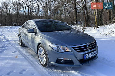 Купе Volkswagen CC / Passat CC 2011 в Смілі
