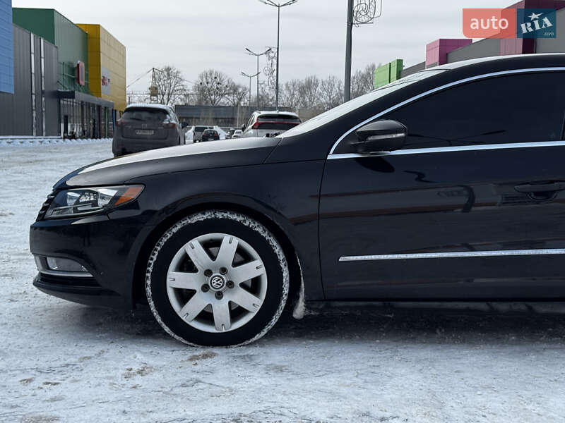 Купе Volkswagen CC / Passat CC 2012 в Киеве