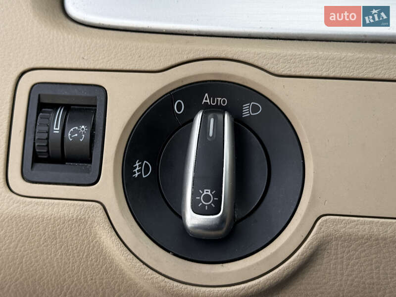 Купе Volkswagen CC / Passat CC 2012 в Киеве