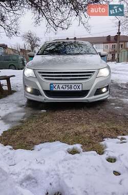 Купе Volkswagen CC / Passat CC 2009 в Києві