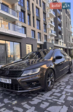 Купе Volkswagen CC / Passat CC 2013 в Тячеві