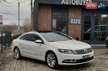 Купе Volkswagen CC / Passat CC 2013 в Чернівцях