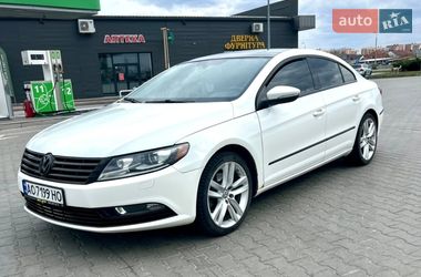 Купе Volkswagen CC / Passat CC 2013 в Мукачевому