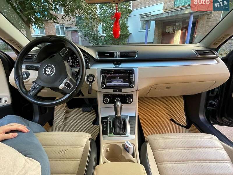 Купе Volkswagen CC / Passat CC 2011 в Виннице