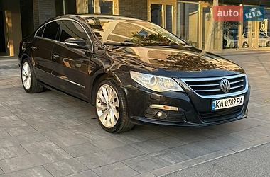Купе Volkswagen CC / Passat CC 2010 в Києві