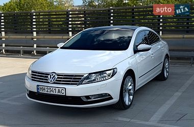 Купе Volkswagen CC / Passat CC 2014 в Киеве