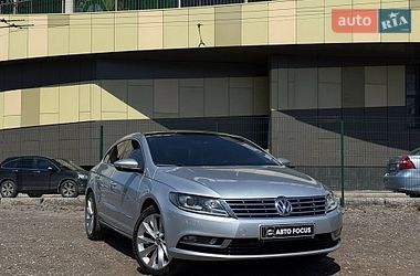 Купе Volkswagen CC / Passat CC 2014 в Киеве