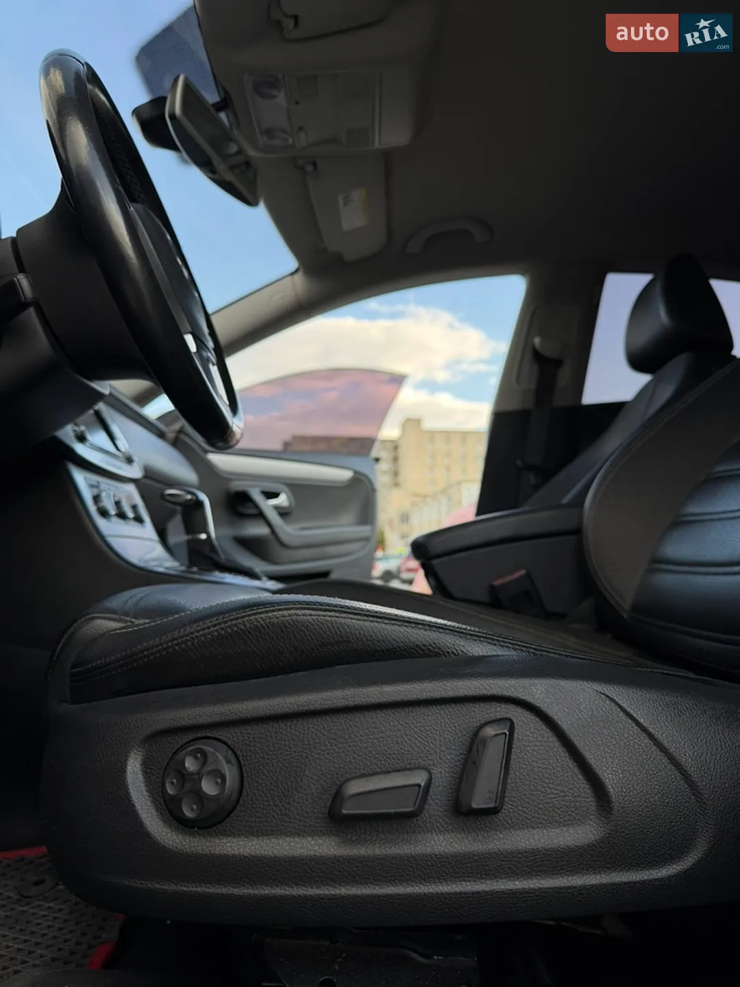 2010 Volkswagen Passat CC - мініатюра 24