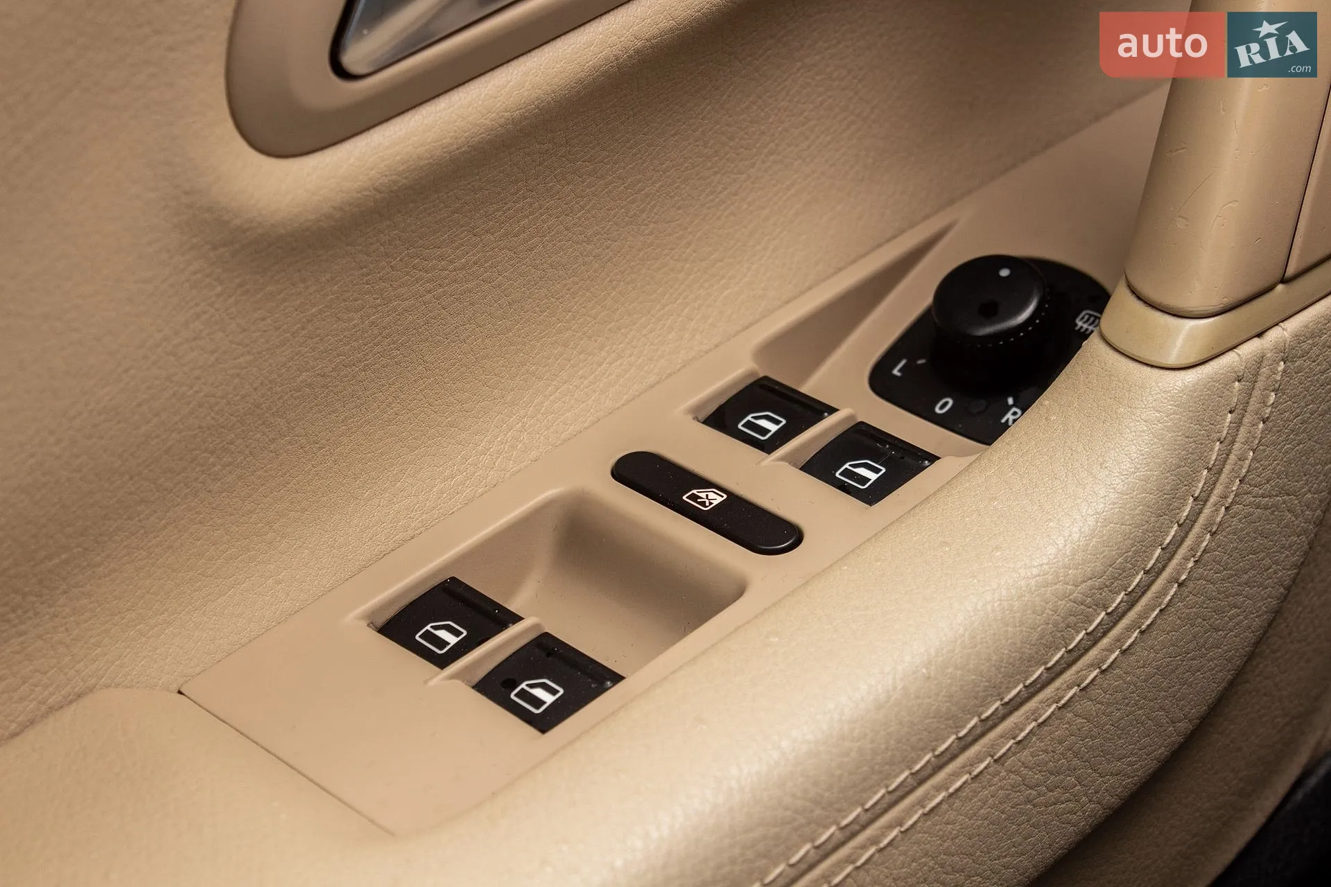 2013 Volkswagen Passat CC - мініатюра 41