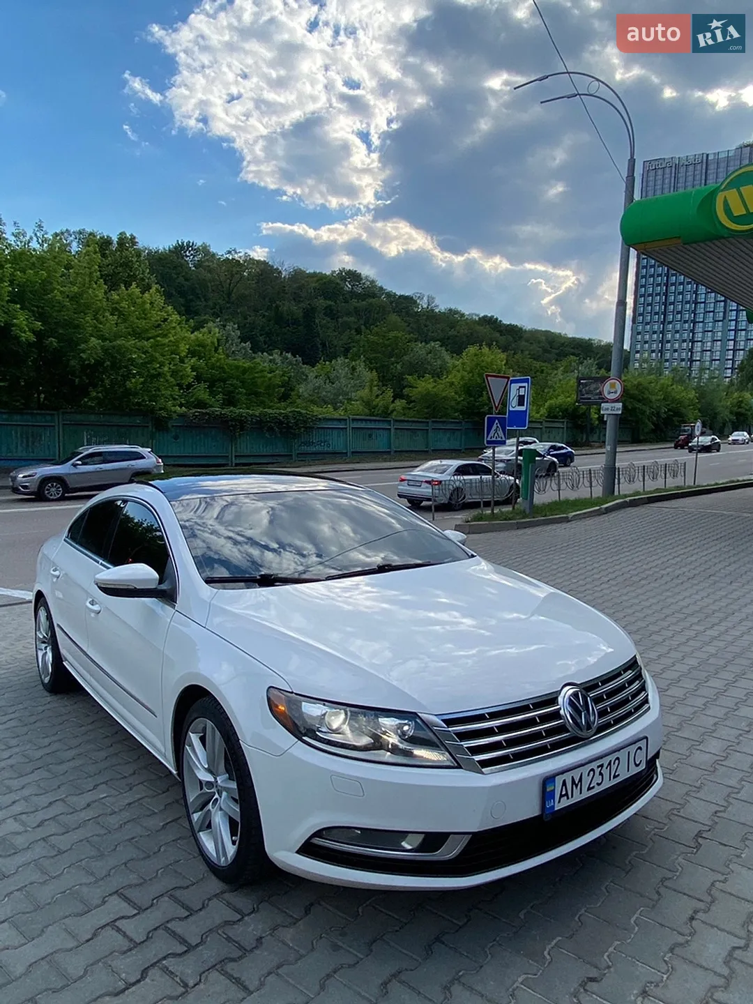 Volkswagen CC / Passat CC 2013 VIN WVWRN7AN1EE501047 фото оголошення 3 з 19