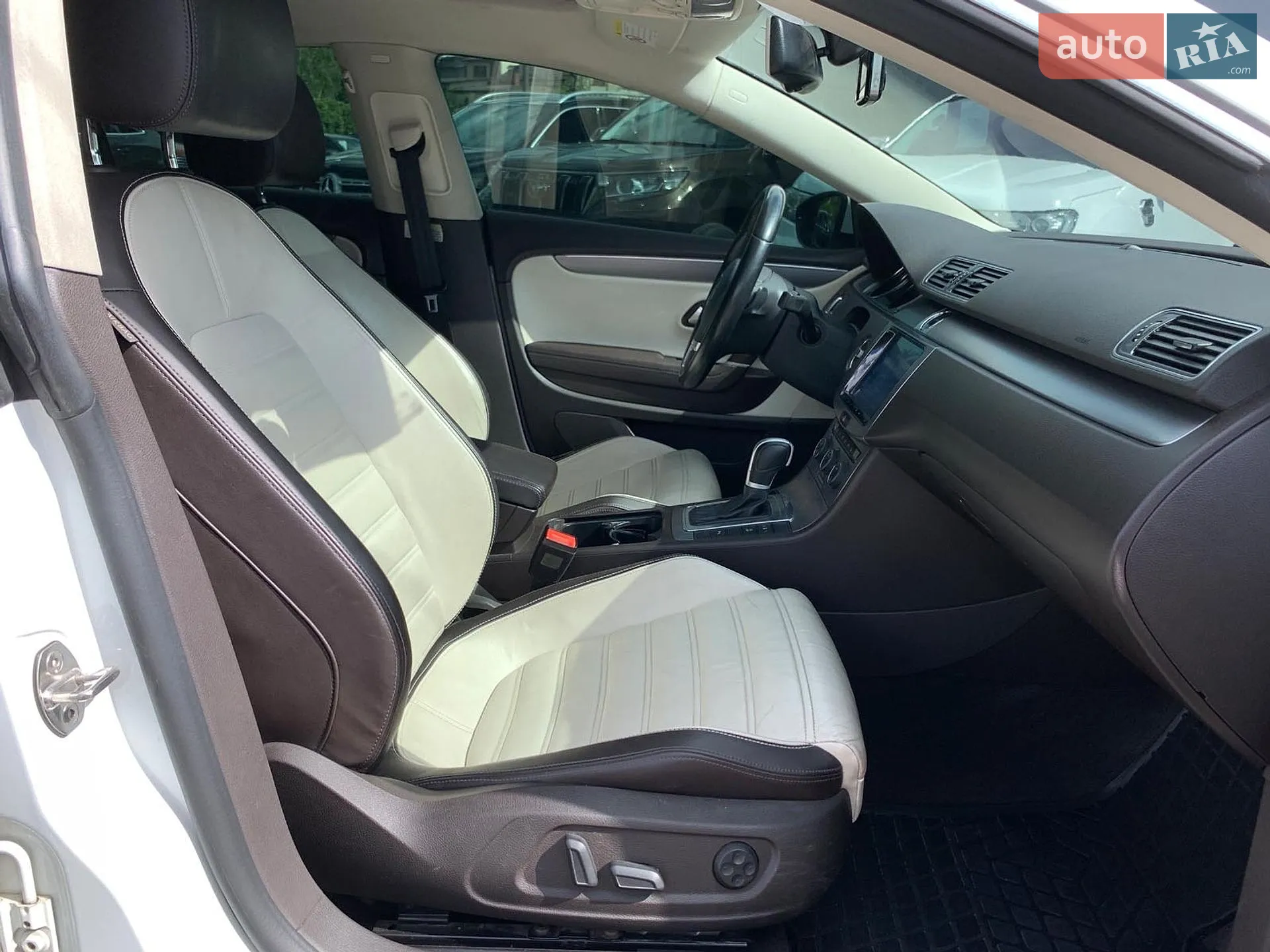2015 Volkswagen Passat CC - мініатюра 33