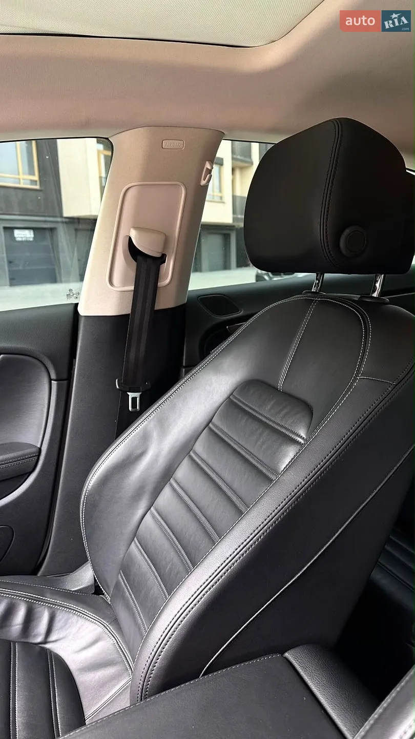 2013 Volkswagen Passat CC - мініатюра 19