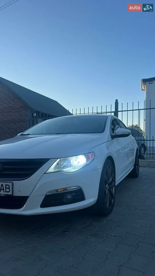 2010 Volkswagen Passat CC - мініатюра 3