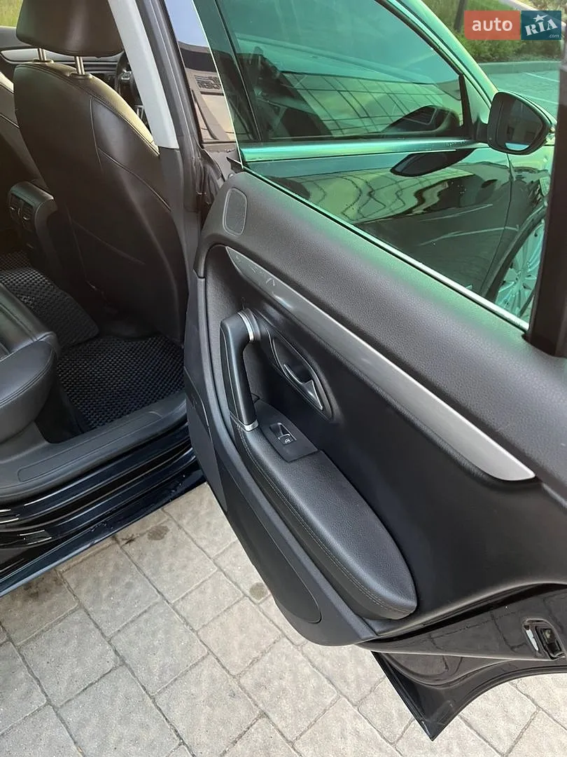 2011 Volkswagen Passat CC - мініатюра 24