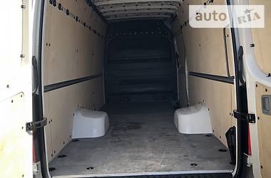 Вантажний фургон Volkswagen Crafter 2015 в Вінниці