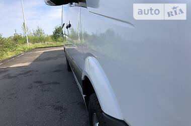 Вантажопасажирський фургон Volkswagen Crafter 2014 в 