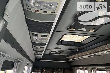 Туристический / Междугородний автобус Volkswagen Crafter 2012 в Черновцах