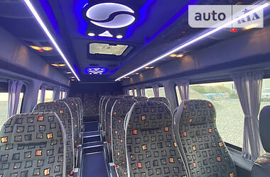 Туристический / Междугородний автобус Volkswagen Crafter 2012 в 