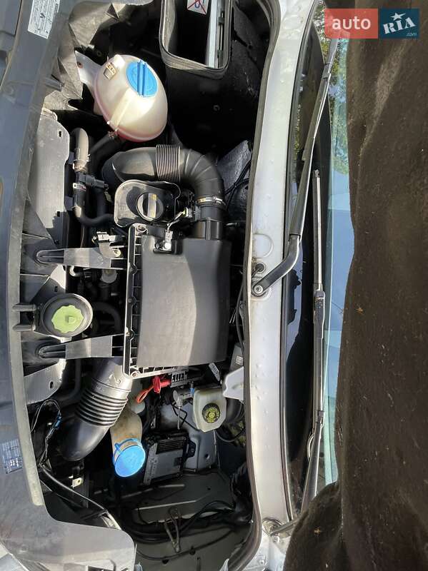 Микроавтобус Volkswagen Crafter 2011 в Ужгороде