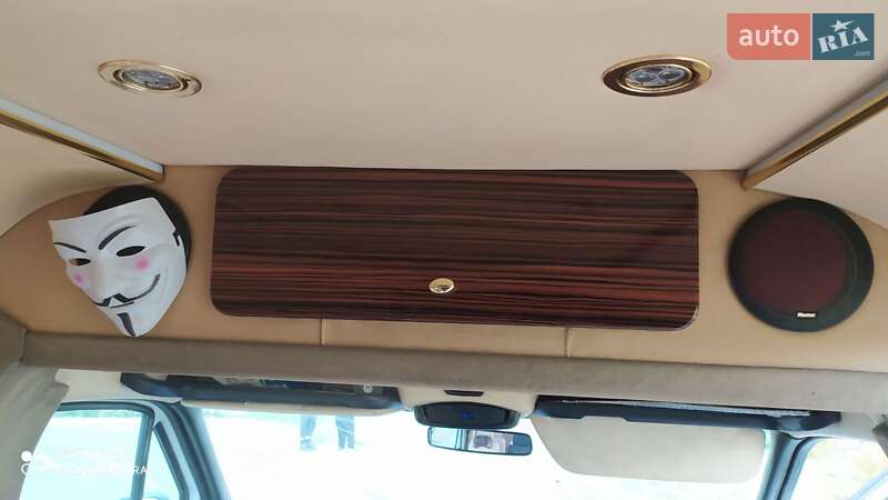 Микроавтобус Volkswagen Crafter 2010 в Кривом Роге