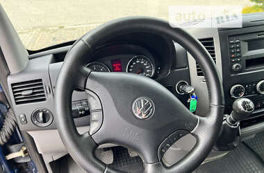 Туристический / Междугородний автобус Volkswagen Crafter 2015 в 