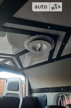 Міський автобус Volkswagen Crafter 2012 в 