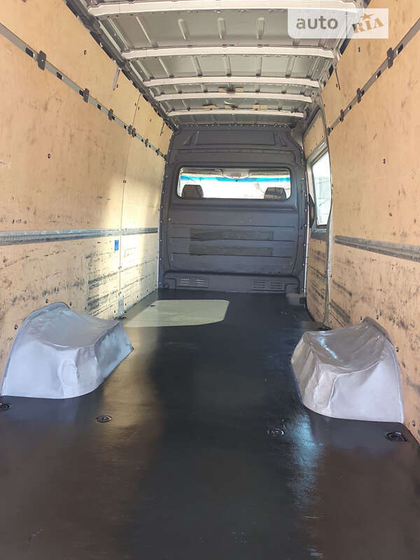 Інші вантажівки Volkswagen Crafter 2015 в Чернівцях