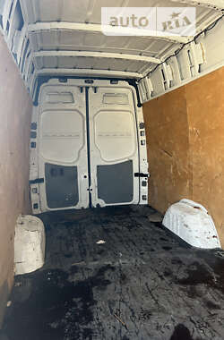 Грузовой фургон Volkswagen Crafter 2012 в Львове