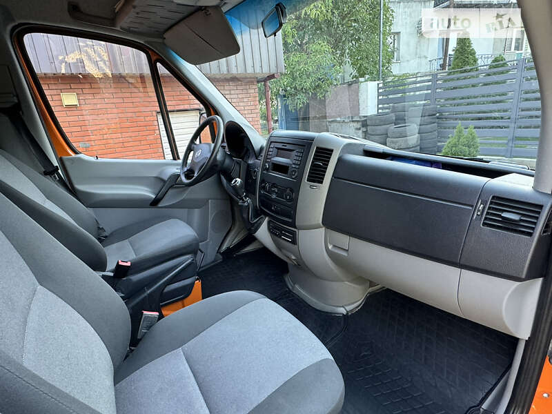 Автовоз Volkswagen Crafter 2015 в Києві