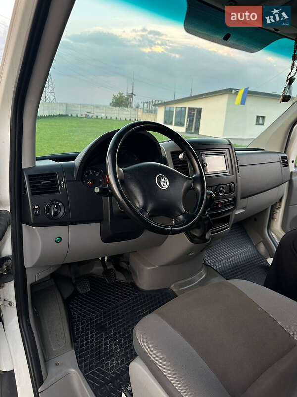 Вантажопасажирський фургон Volkswagen Crafter 2009 в Львові