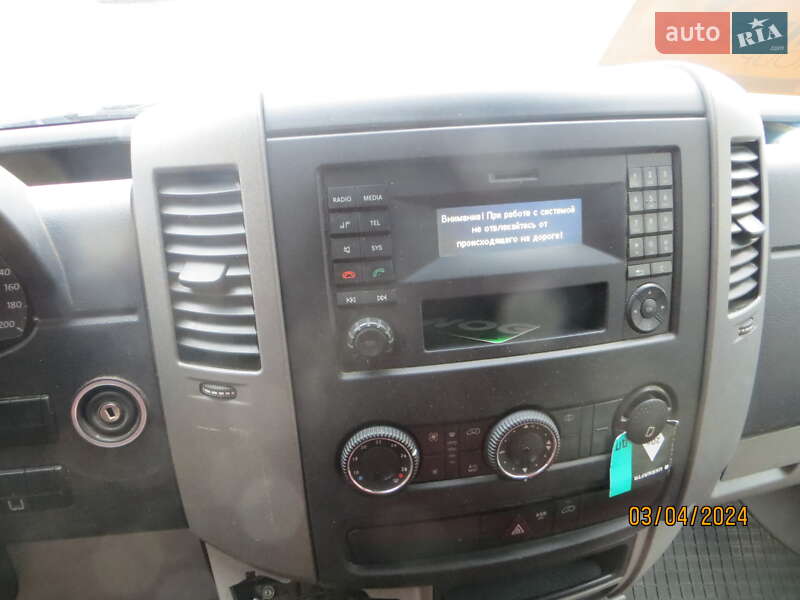 Вантажний фургон Volkswagen Crafter 2016 в Чорткові