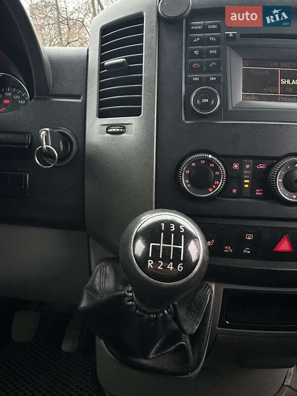 Вантажний фургон Volkswagen Crafter 2008 в Харкові
