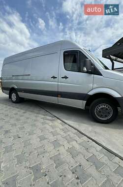 Вантажний фургон Volkswagen Crafter 2013 в Ужгороді