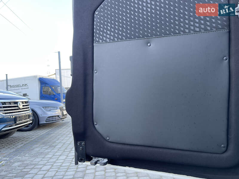 Микроавтобус Volkswagen Crafter 2019 в Мукачево