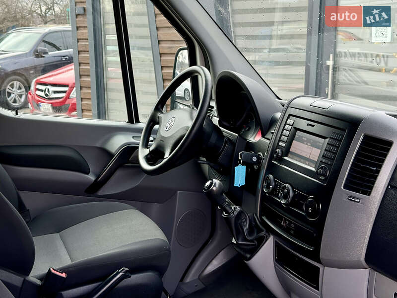 Грузопассажирский фургон Volkswagen Crafter 2016 в Виннице