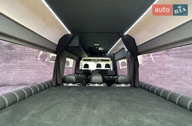 Грузопассажирский фургон Volkswagen Crafter 2018 в 