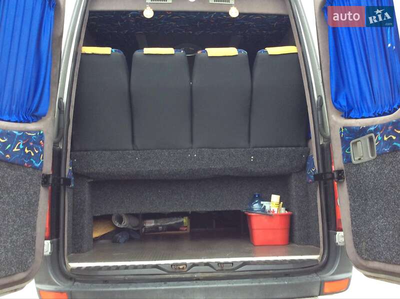 Туристический / Междугородний автобус Volkswagen Crafter 2010 в Виннице