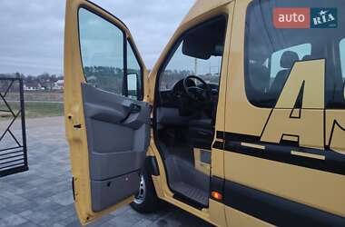 Вантажопасажирський фургон Volkswagen Crafter 2012 в Рівному