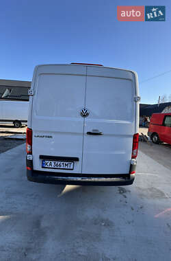 Грузовой фургон Volkswagen Crafter 2023 в 