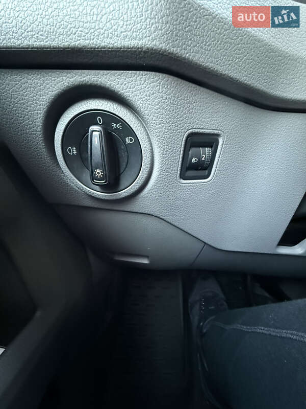Грузопассажирский фургон Volkswagen Crafter 2019 в Днепре