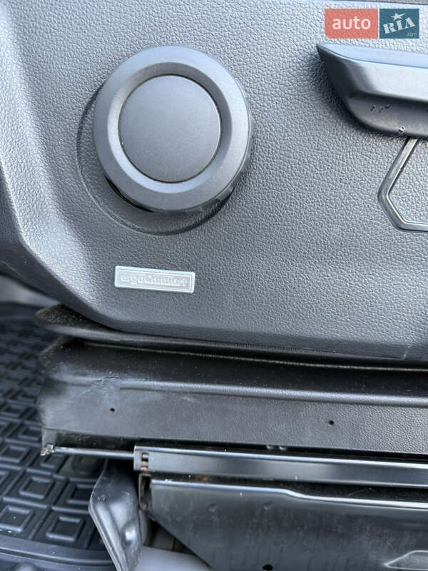 Грузопассажирский фургон Volkswagen Crafter 2019 в Днепре