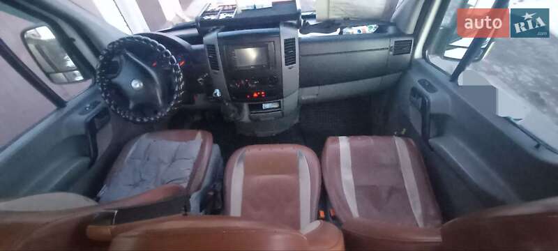 Приміський автобус Volkswagen Crafter 2011 в Броварах