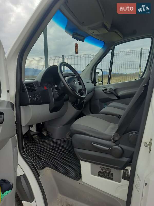 Микроавтобус Volkswagen Crafter 2011 в Тячеве