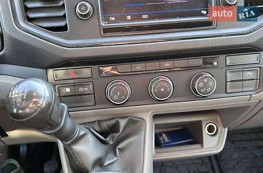 Вантажний фургон Volkswagen Crafter 2017 в 