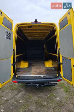 Грузовой фургон Volkswagen Crafter 2012 в 