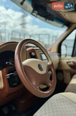 Грузопассажирский фургон Volkswagen Crafter 2012 в 