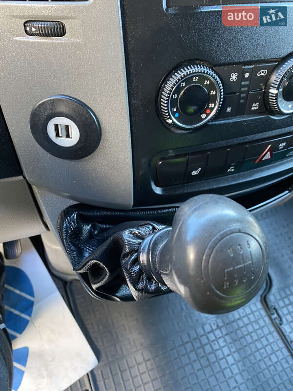 Микроавтобус Volkswagen Crafter 2014 в Ровно