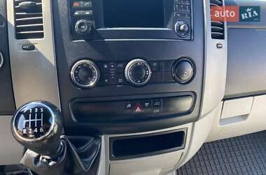Грузовой фургон Volkswagen Crafter 2015 в 