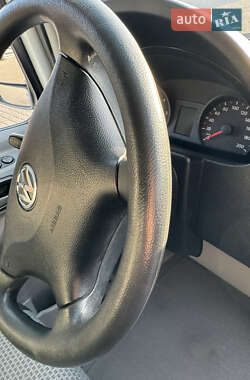 Грузовой фургон Volkswagen Crafter 2012 в 