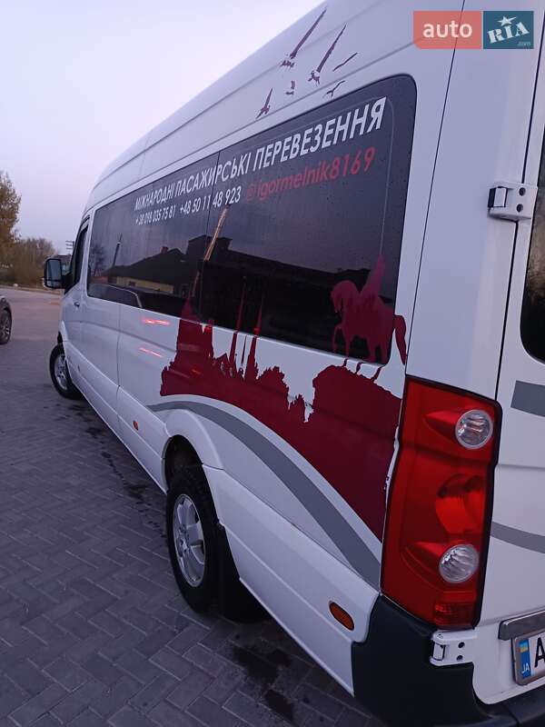 Микроавтобус Volkswagen Crafter 2013 в Старой Выжевке